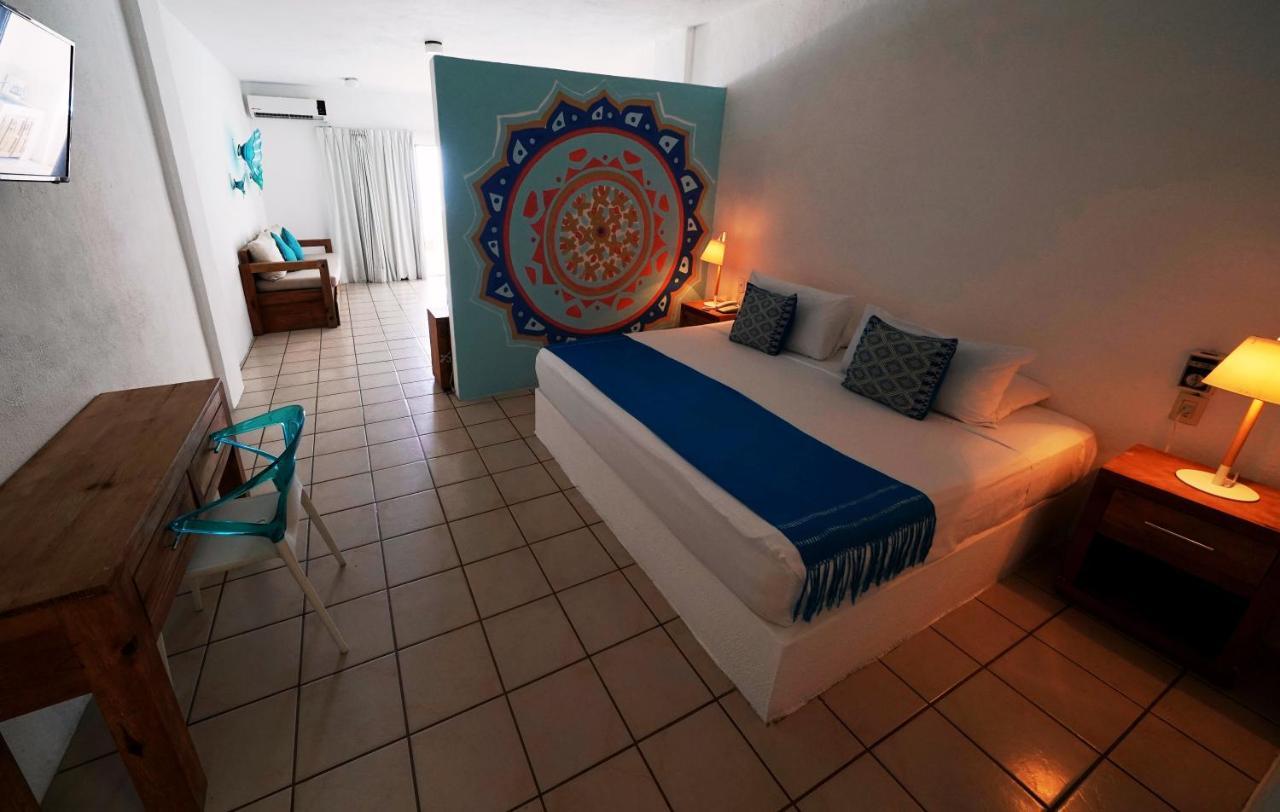 Emperador Vallarta Beachfront Hotel And Suites Puerto Vallarta Eksteriør billede