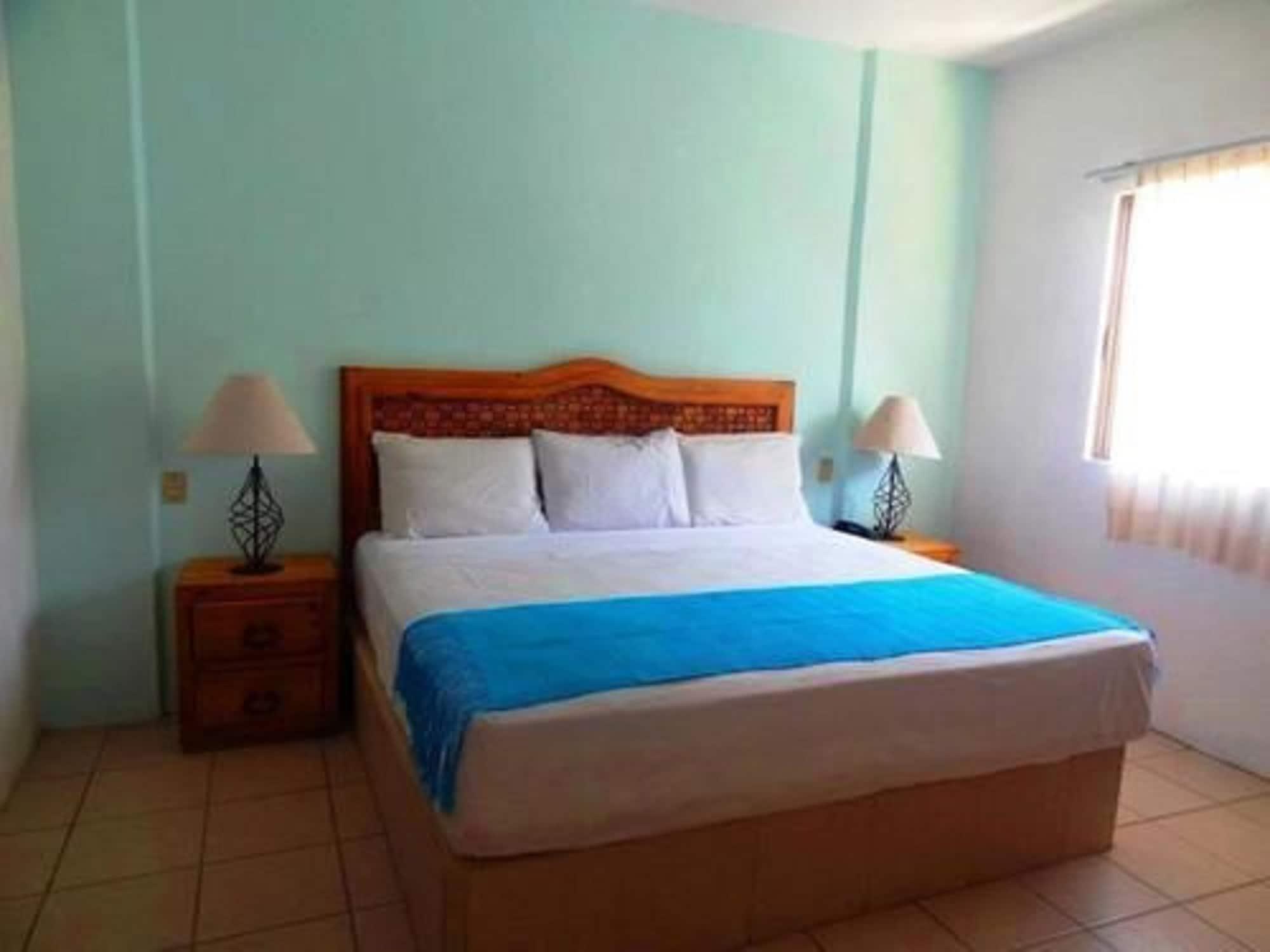 Emperador Vallarta Beachfront Hotel And Suites Puerto Vallarta Eksteriør billede
