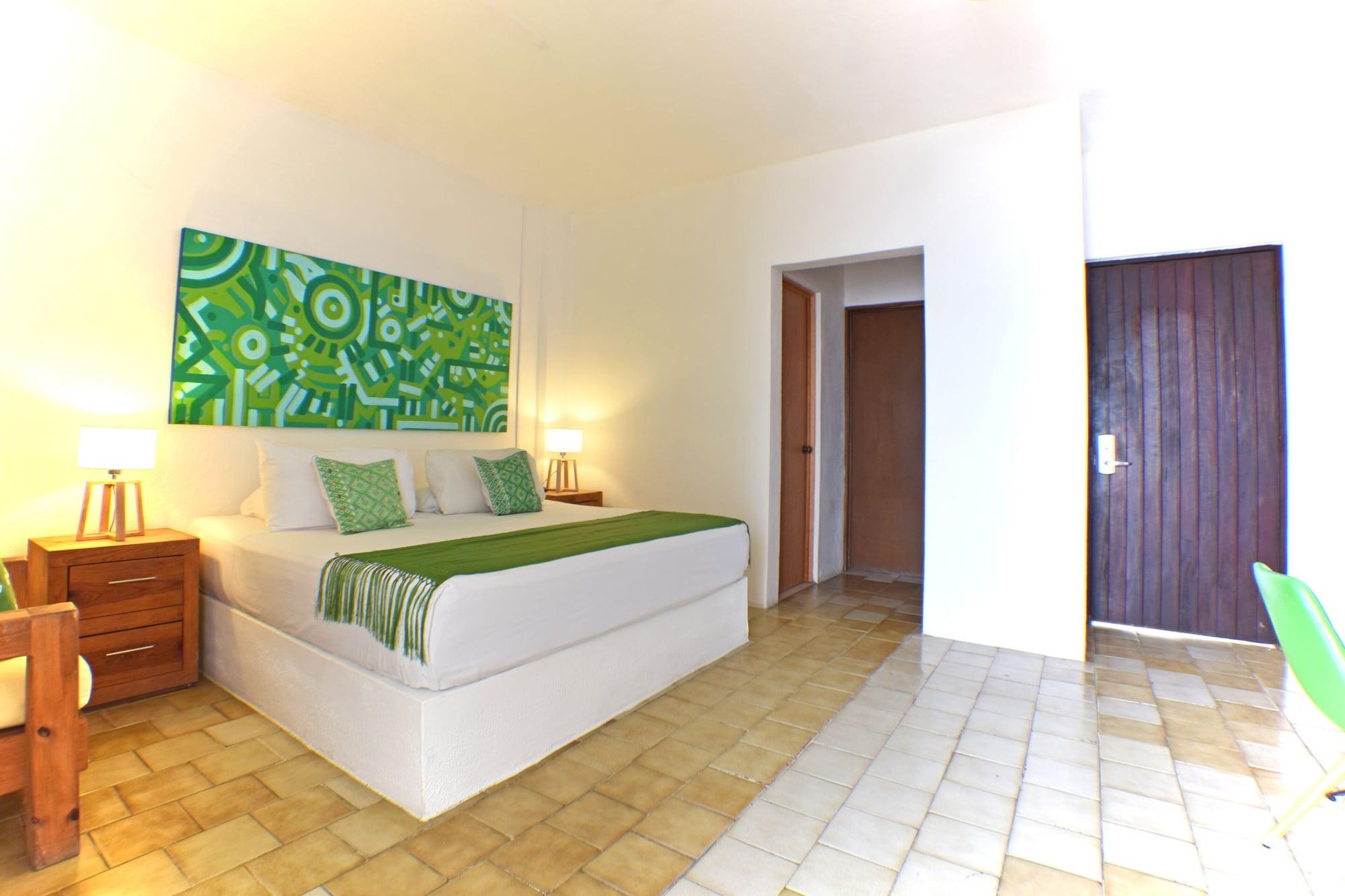Emperador Vallarta Beachfront Hotel And Suites Puerto Vallarta Eksteriør billede